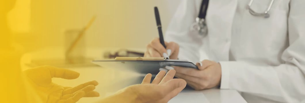 doctor-documenting-injuries-after-nh-car-crash